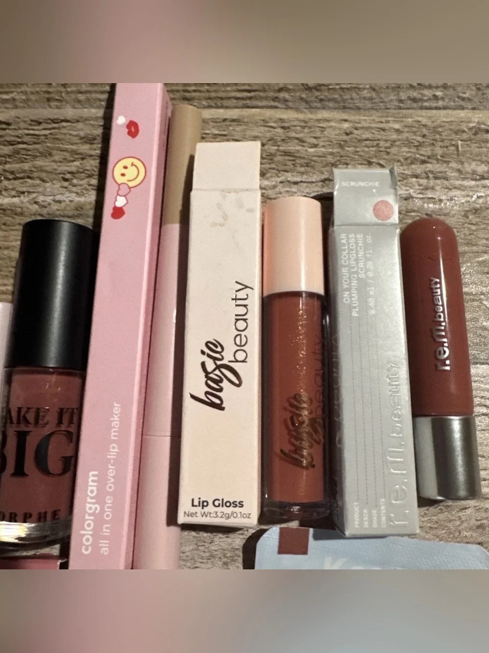 Huge Lipgloss Lippy Bundle Reseller Lot Kosas REM morphe Glossier Florence A17